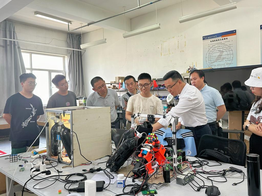 工程训练/大学生创新实践中心赴太原工业学院,中北大学调研学习